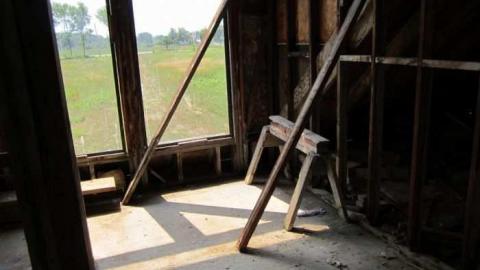 Abandoned Church photo 5