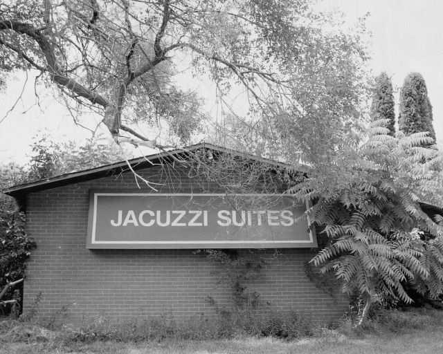 The Inn On The Niagara Parkway - Niagara Falls, Ontario