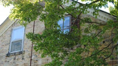 Abandoned on Rideau Ferry photo 3