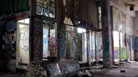 Linseed Late July 2012 - Linseed-Factory204.jpg