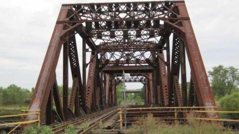 Swing Train Bridge photo 5
