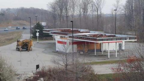 401 gas stop 11/13/2010 - Info-Centre16.jpg