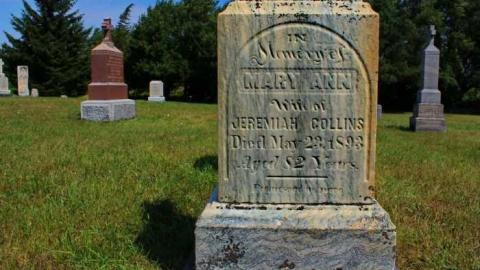 Old Friends - St.-Peters-Pioneer-Cemetery25.jpg