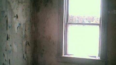 Gallery - Cons-Abandoned-house9.jpg