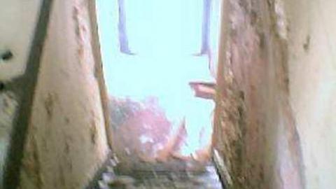 Gallery - Cons-Abandoned-house13.jpg