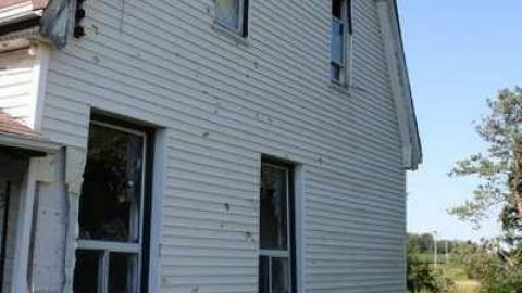 2012 - Cemetery-house14.jpg