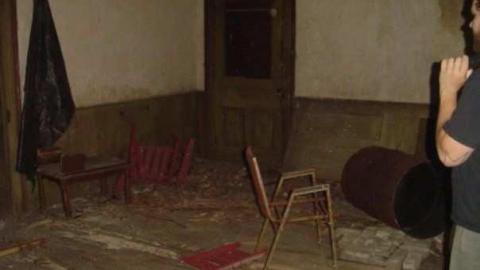 Bass Lake Abandoned old house photo 5