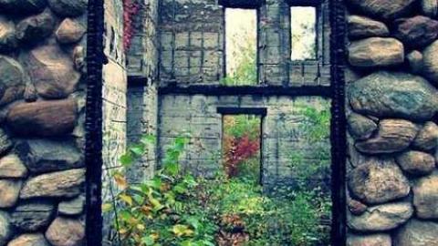 The Granite Castle - 62382_435390879351_1098070_n.jpg