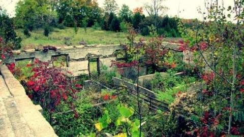 The Granite Castle - 62397_435389379351_2846818_n.jpg