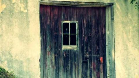 Rugby Graveyard - Rugby-graveyard10.jpg