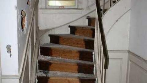 Richmond/Sunningdale House - Neglected-Manor34.jpg