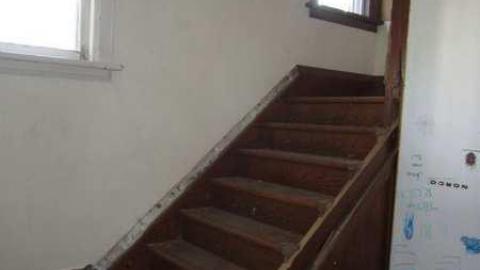 Left in a Hurry - Marissas-House14.jpg