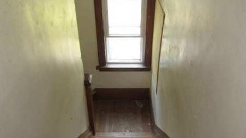 Left in a Hurry - Marissas-House24.jpg