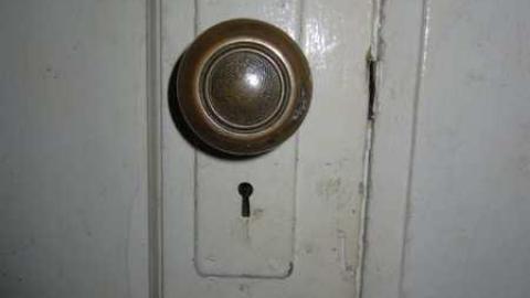 Left in a Hurry - Marissas-House16.jpg