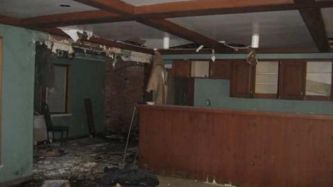 70s Luxury - Not-far-from-Farr13.jpg