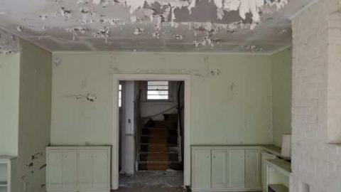 June 2012 - Neglected-Manor166.jpg