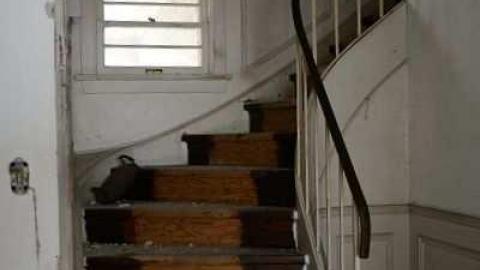 June 2012 - Neglected-Manor169.jpg