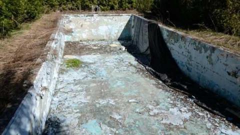 June 2012 - Neglected-Manor182.jpg