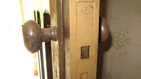 scratched out face - IMG_2101.jpg