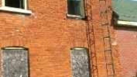 Big red empty - Picture 328.jpg