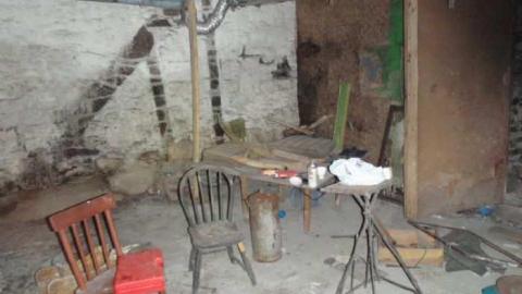 Big red empty - P8310124.jpg