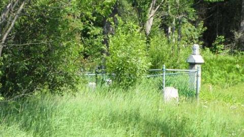 Spragge cemetery - Abandoned-Spragge-Cemetery10.jpg