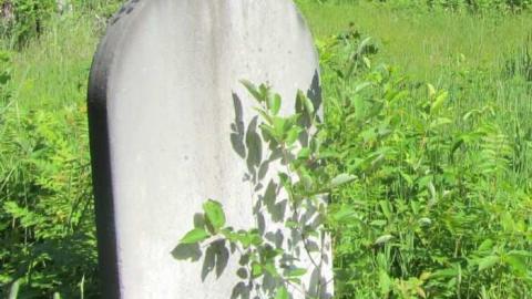 Spragge cemetery - Abandoned-Spragge-Cemetery18.jpg