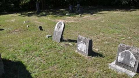 Old Cemetary - Tiny Township - Old-Cemetery15.jpg