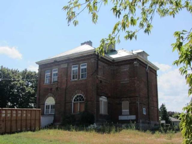 Connaught Public School - Collingwood, Ontario