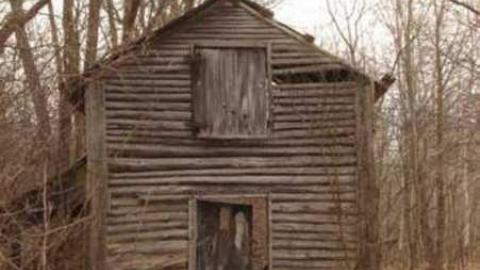 Lombard abandoned farm house photo 3