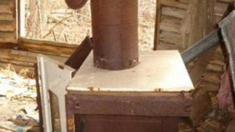 Lombard abandoned farm house - Rideau Lakes, Ontario