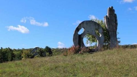 Screaming Heads - The-Screaming-Heads2.jpg