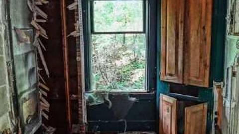 Kids and paint - Rockwood-Farm-House55.jpg