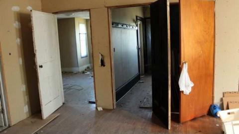 Swamp College Drop-out - Swamp-College-House61.jpg