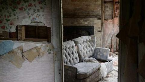 Aug 2012 - Rebecca-Road9.jpg