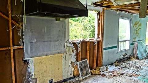 Mold museum - The-One-With-The-Gate20.jpg