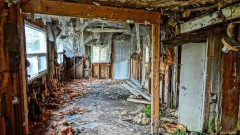 Mold museum - The-One-With-The-Gate23.jpg