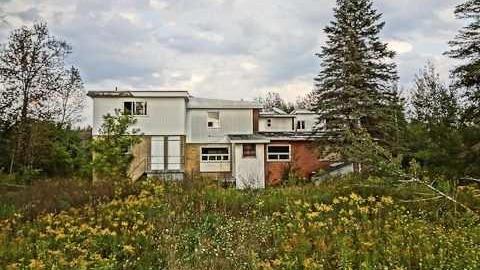 Mold museum - The-One-With-The-Gate14.jpg