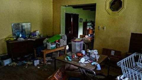 poop and filth - Madison-Ave.-cat-house18.jpg