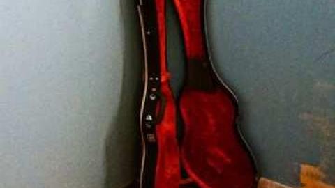 Elvis in the basement!!! - Elvis-on-Lowther32.jpg