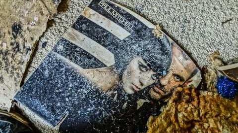 Elvis in the basement!!! - Elvis-on-Lowther2.jpg