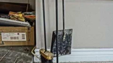 A roofers house - Bathurst-Bungalow1.jpg