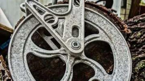 A roofers house - Bathurst-Bungalow3.jpg