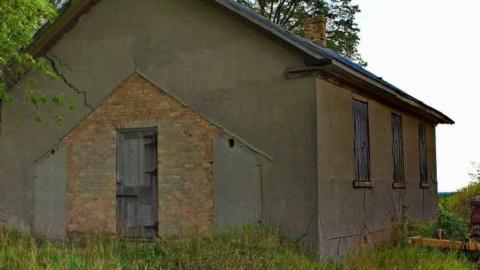 Barn School - S.S.-Little-Lakes-School31.jpg