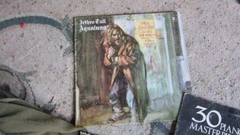 Someone stole the Safe - 100.jpg