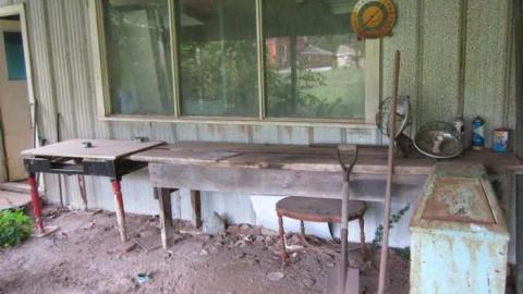 Work Shop - Abandoned-Work-Shop10.jpg
