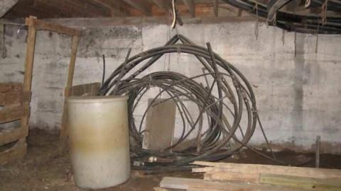 Work Shop - Abandoned-Work-Shop17.jpg