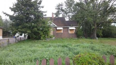 Boarded Up. - Empty-House-Nobleton15.jpg
