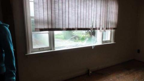 Power Still Works - Empty-House-Nobleton18.jpg