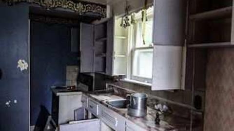 sept 17 - Empty-House-Nobleton39.jpg